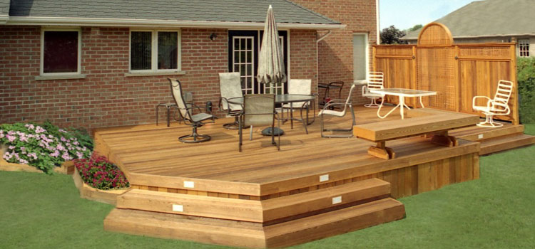 Cedar Composite Decking in Culver City, CA