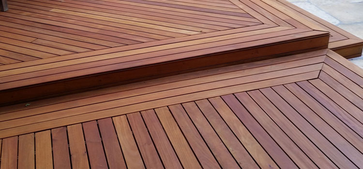 Redwood Decking Material in Culver City, CA